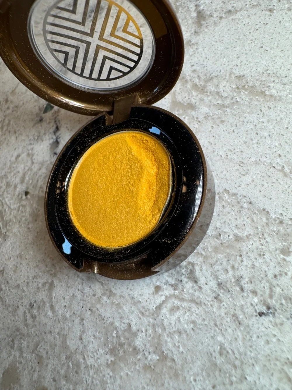 MAC Cosmetics pre owned